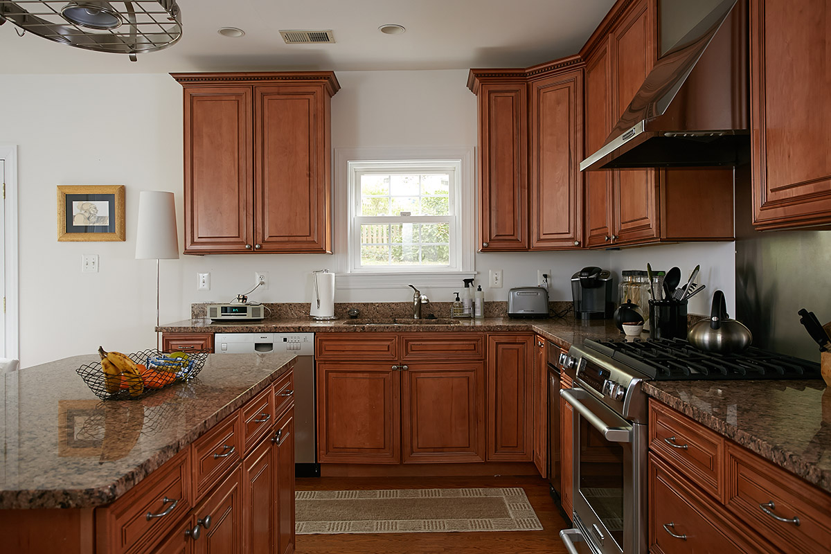 518 Tennessee Ave, Alexandria, VA 22305