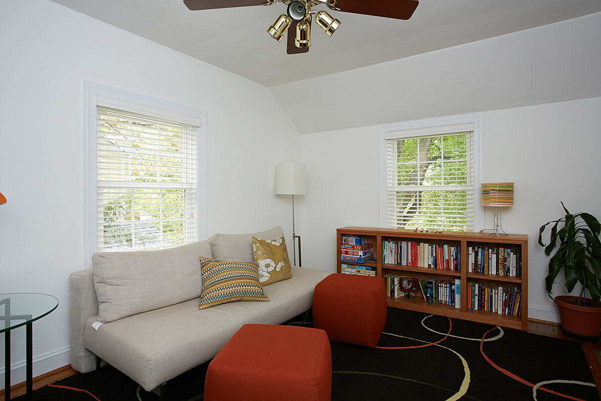518 Tennessee Ave, Alexandria, VA 22305