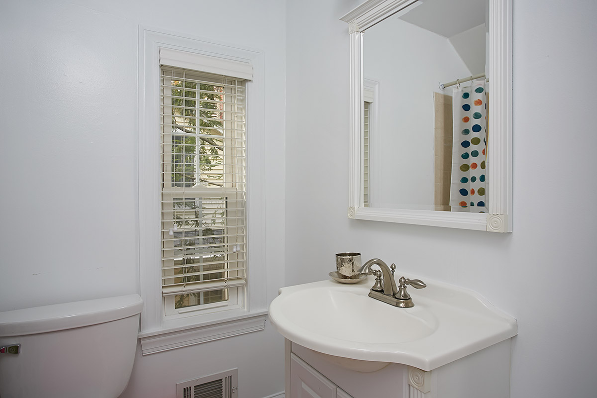518 Tennessee Ave, Alexandria, VA 22305